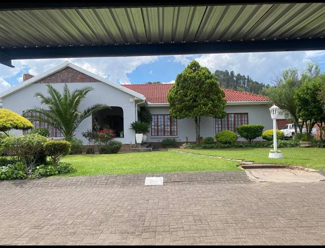 12 BEDROOM HOUSE FOR SALE IN TOP TOWN